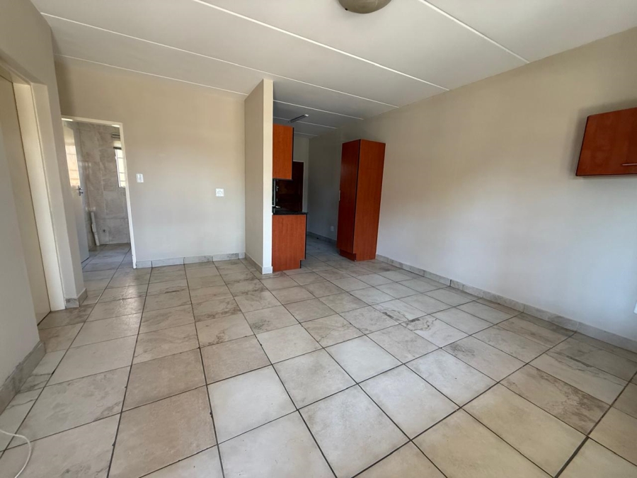 2 Bedroom Property for Sale in Waterval East North West
